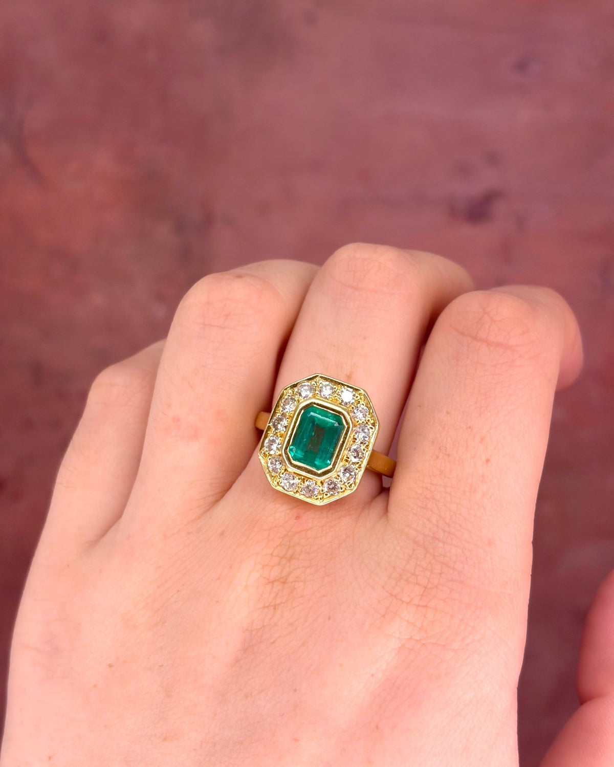 Bague Style Art-Déco Émeraude 1.90 carat &amp; Diamants 1 carat 7,50g "Sandy" - Elliade Paris