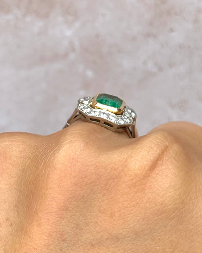 Bague Style Art-Déco Émeraude 1.96 carat &amp; Diamants 0.88 carat "Audrey" - Elliade Paris