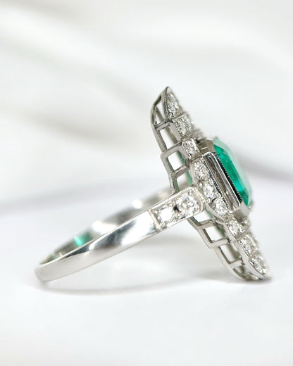 Bague Style Art-Déco Émeraude 2 carats &amp; Diamants 0.60 carat "Mathilde" - Elliade Paris