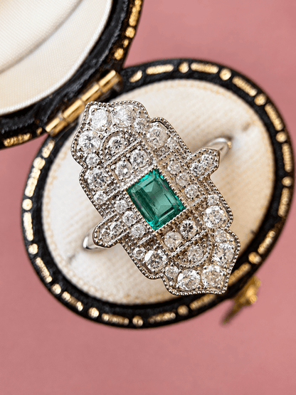Bague Style Art-Déco Émeraude Colombienne 0.59 carat &amp; Diamants 0.93 carat "Minerva" - Elliade Paris