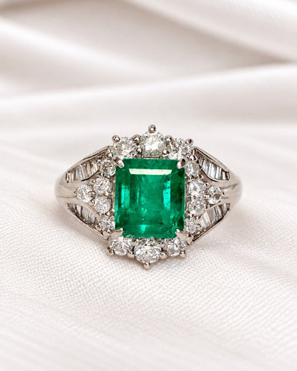 Bague Style Art-Déco Émeraude de Colombie 1.50 carat &amp; Diamants 0.73 carat 6.52g "Béatrice" - Elliade Paris
