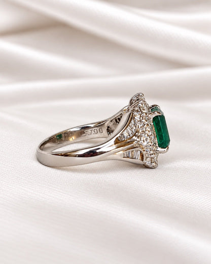 Bague Style Art-Déco Émeraude de Colombie 1.50 carat &amp; Diamants 0.73 carat 6.52g "Béatrice" - Elliade Paris