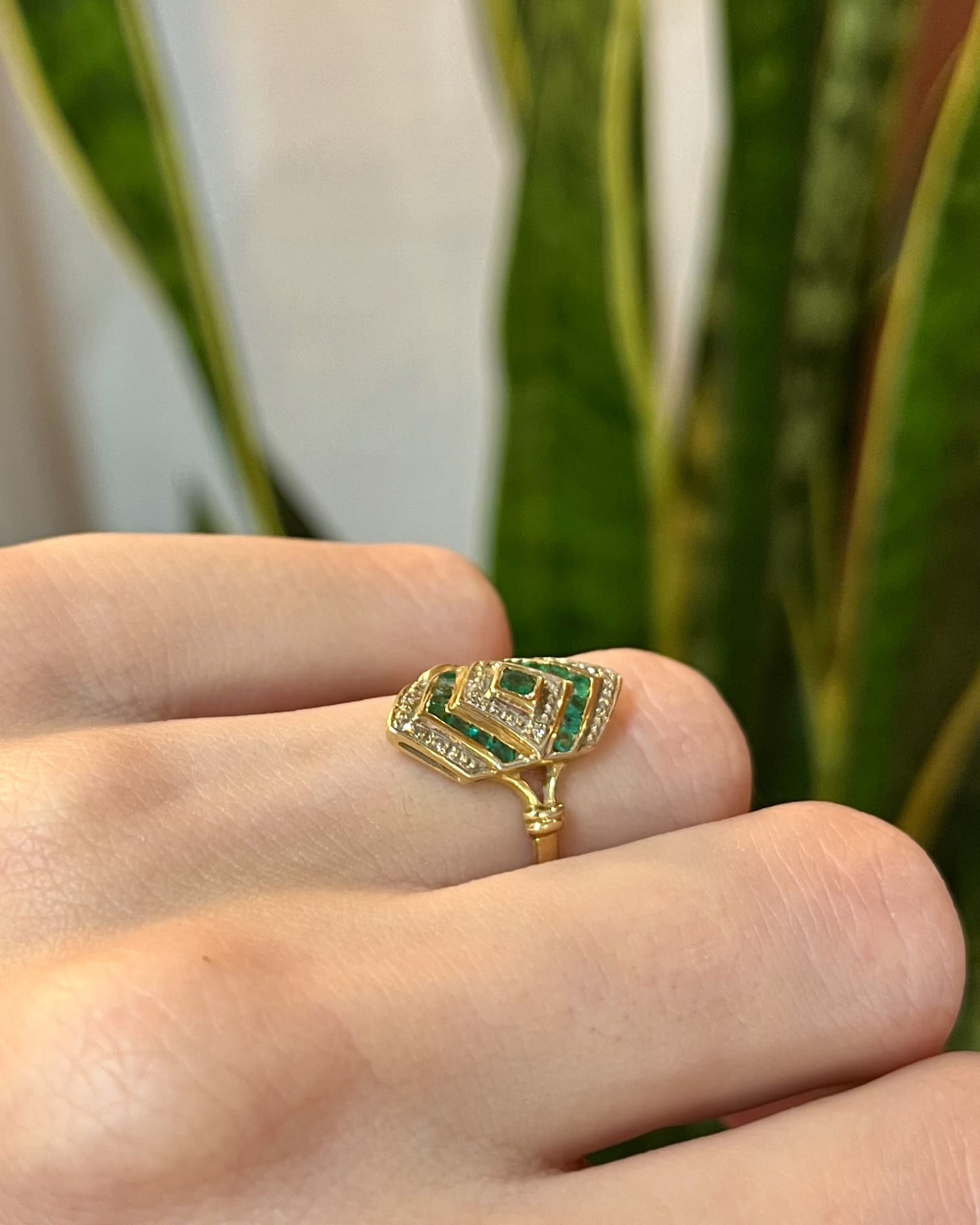 Bague Style Art - Déco Émeraude &amp; Diamants &quot;Eliora&quot; - Elliade Paris