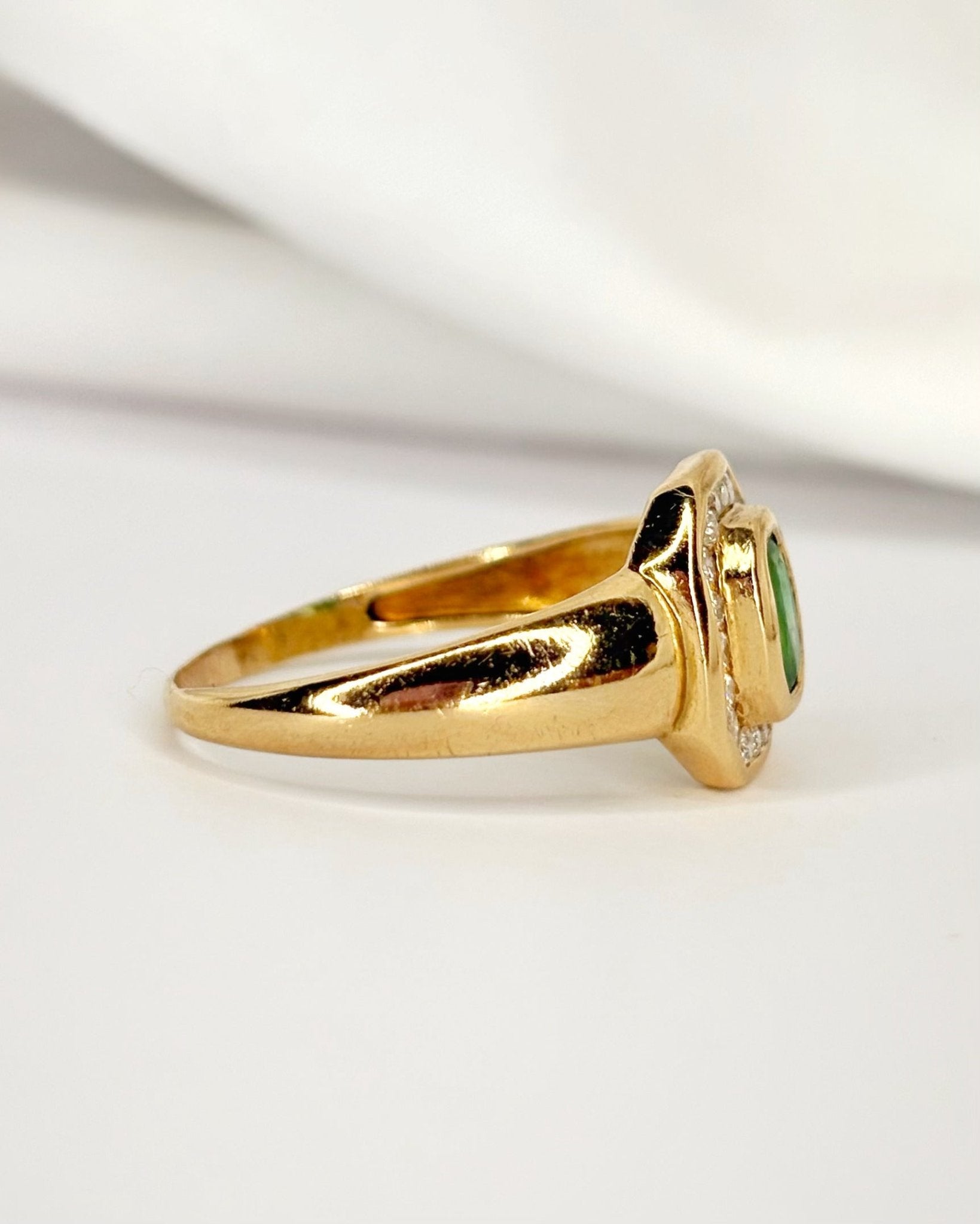 Bague Style Art-Déco Émeraude &amp; Diamants "Eva" - Elliade Paris