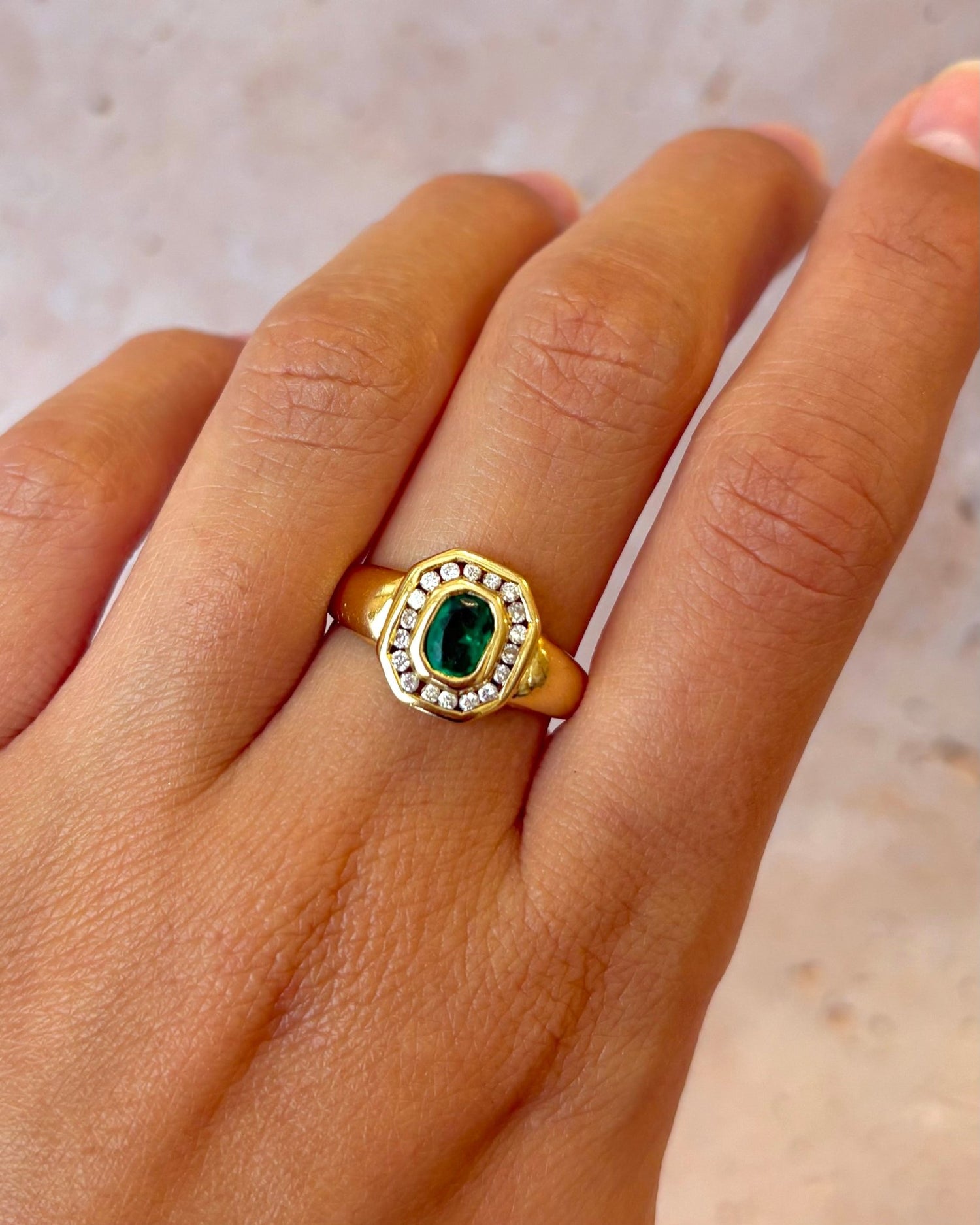 Bague Style Art-Déco Émeraude &amp; Diamants "Eva" - Elliade Paris
