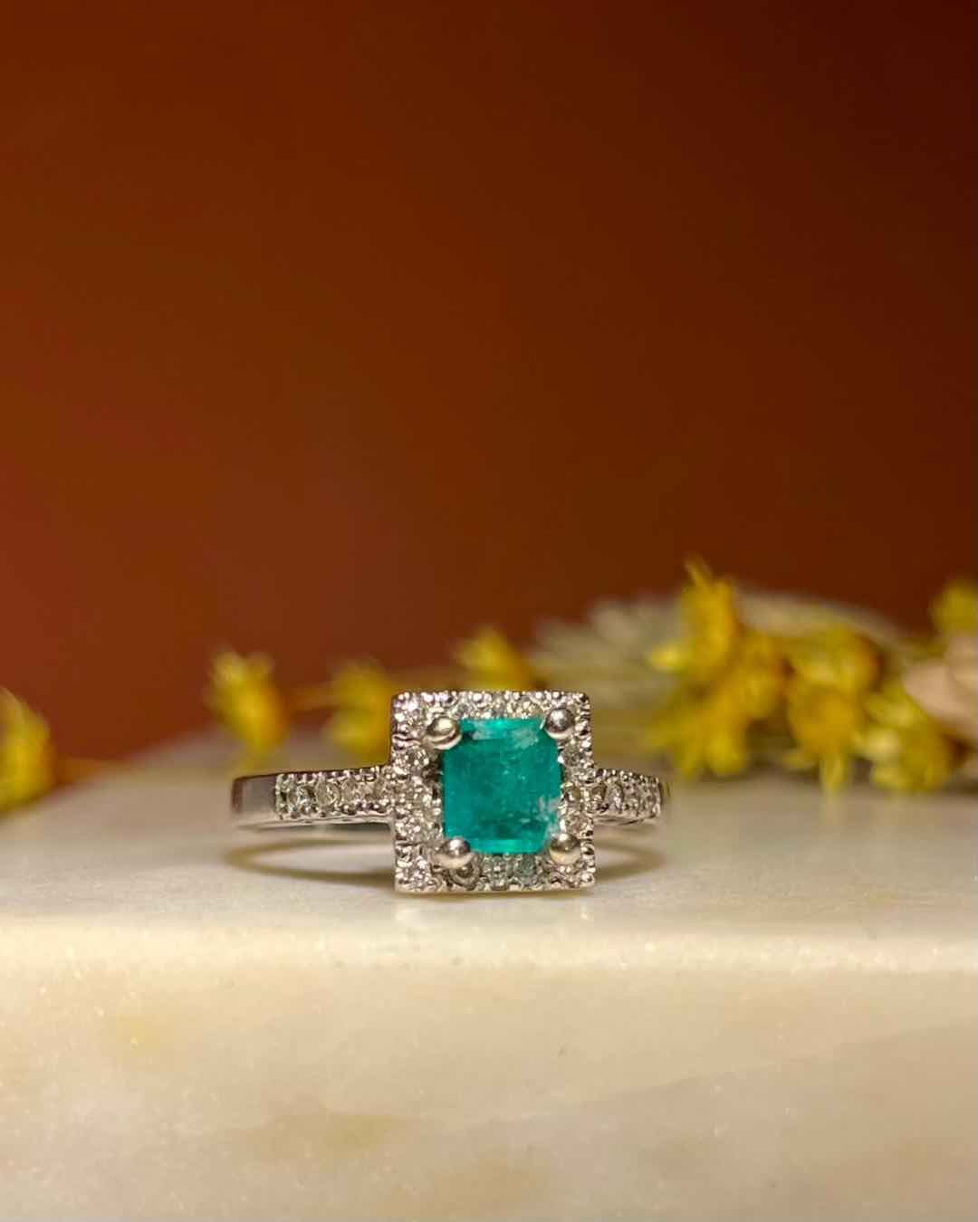 Bague style Art-Déco émeraude &amp; diamants "Mélania"