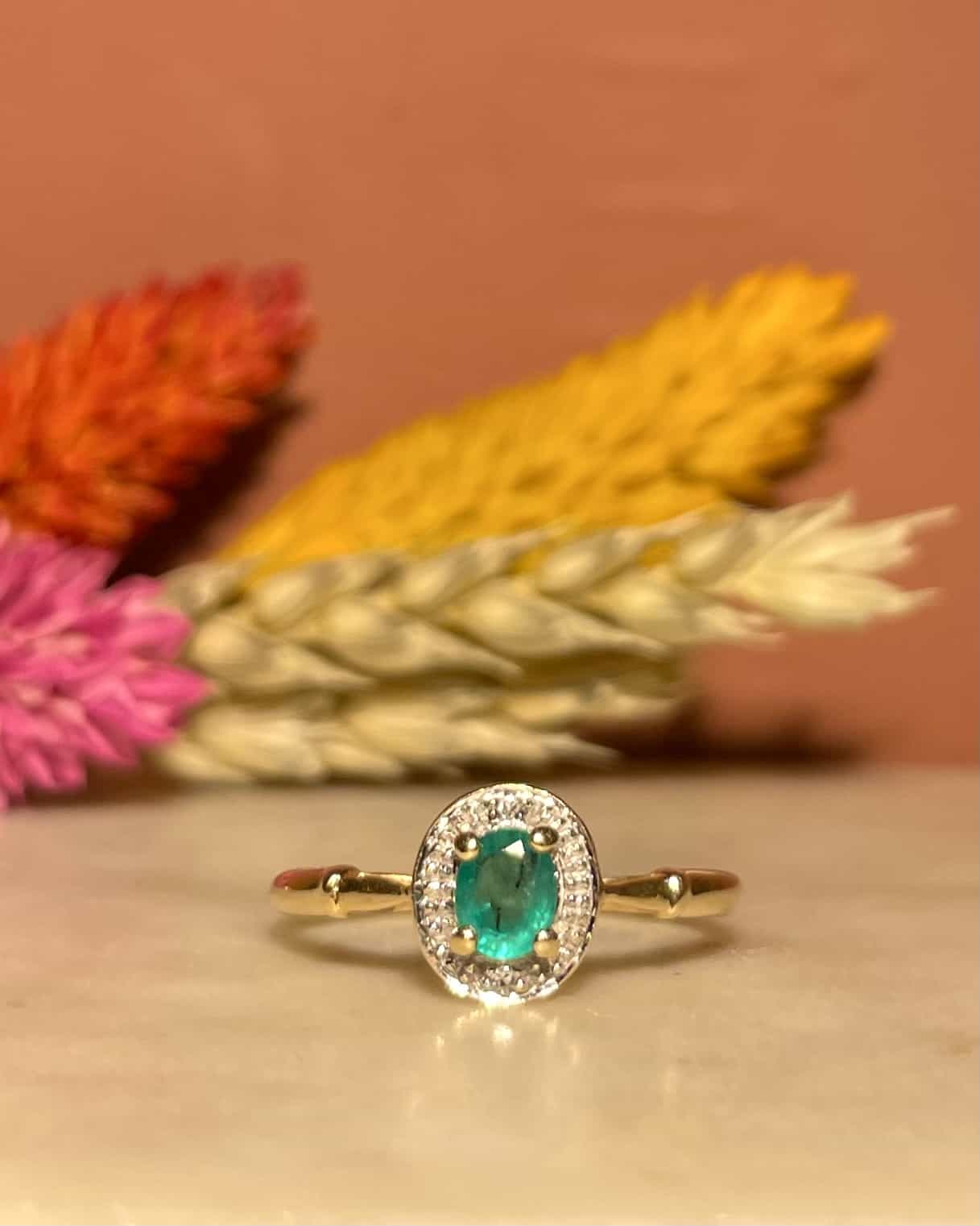 Bague Style Art - Déco Emeraude &amp; Diamants "Rory" - Elliade Paris