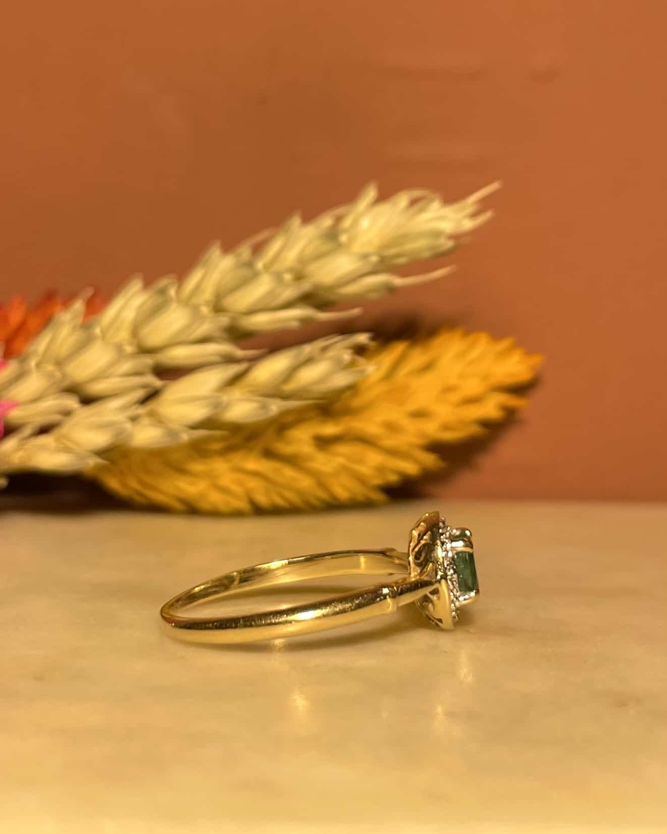 Bague Style Art - Déco Emeraude &amp; Diamants "Rory" - Elliade Paris