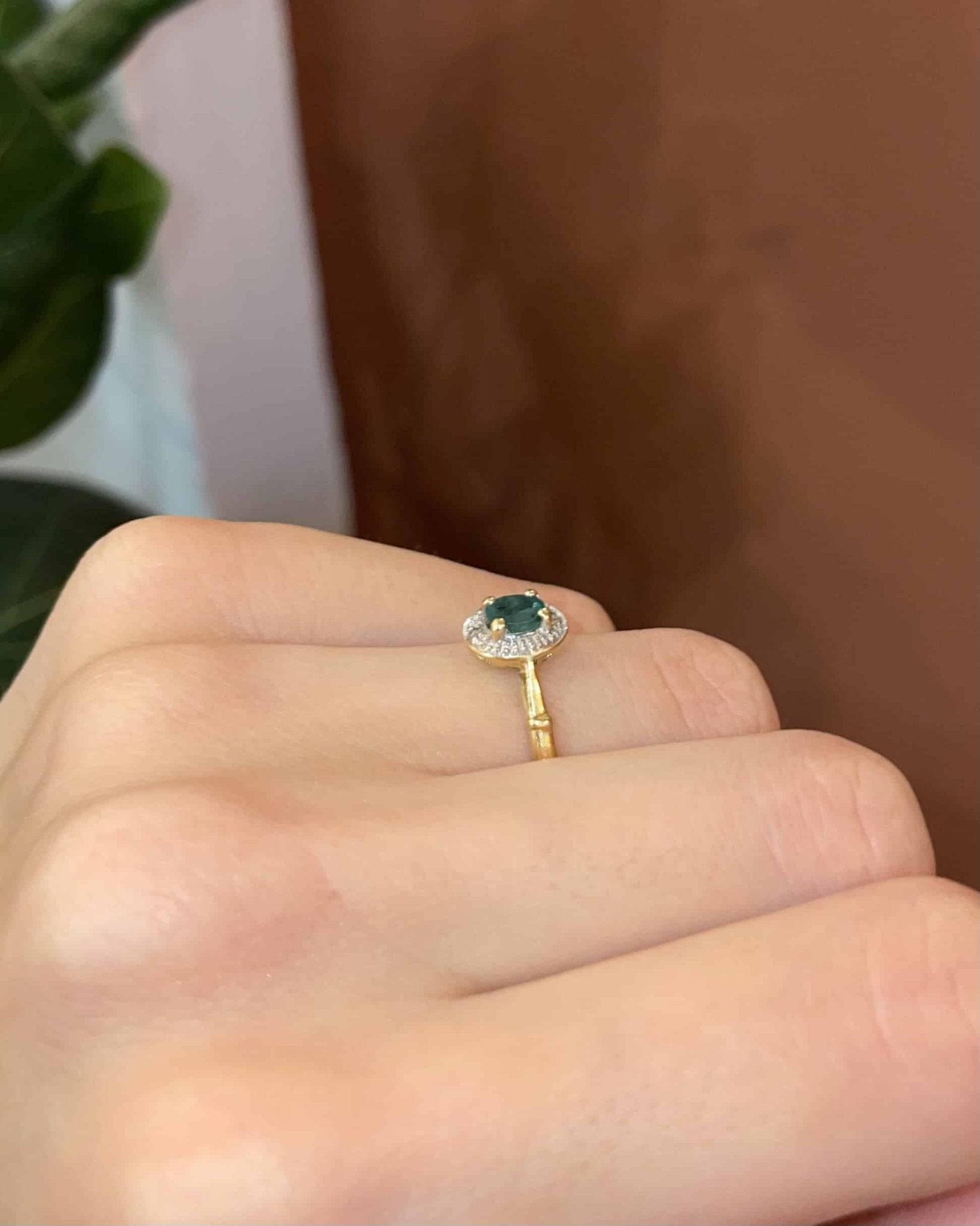 Bague Style Art - Déco Emeraude &amp; Diamants "Rory" - Elliade Paris