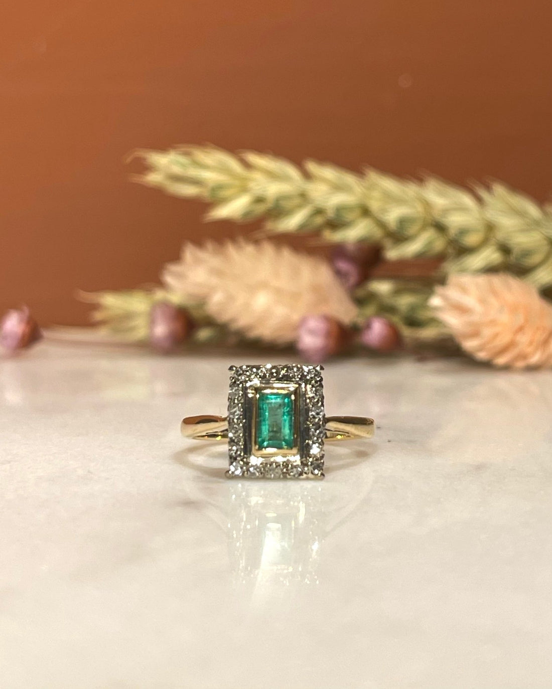 Bague Style Art - Déco émeraude &amp; Diamants &quot;Sirine&quot; - Elliade Paris