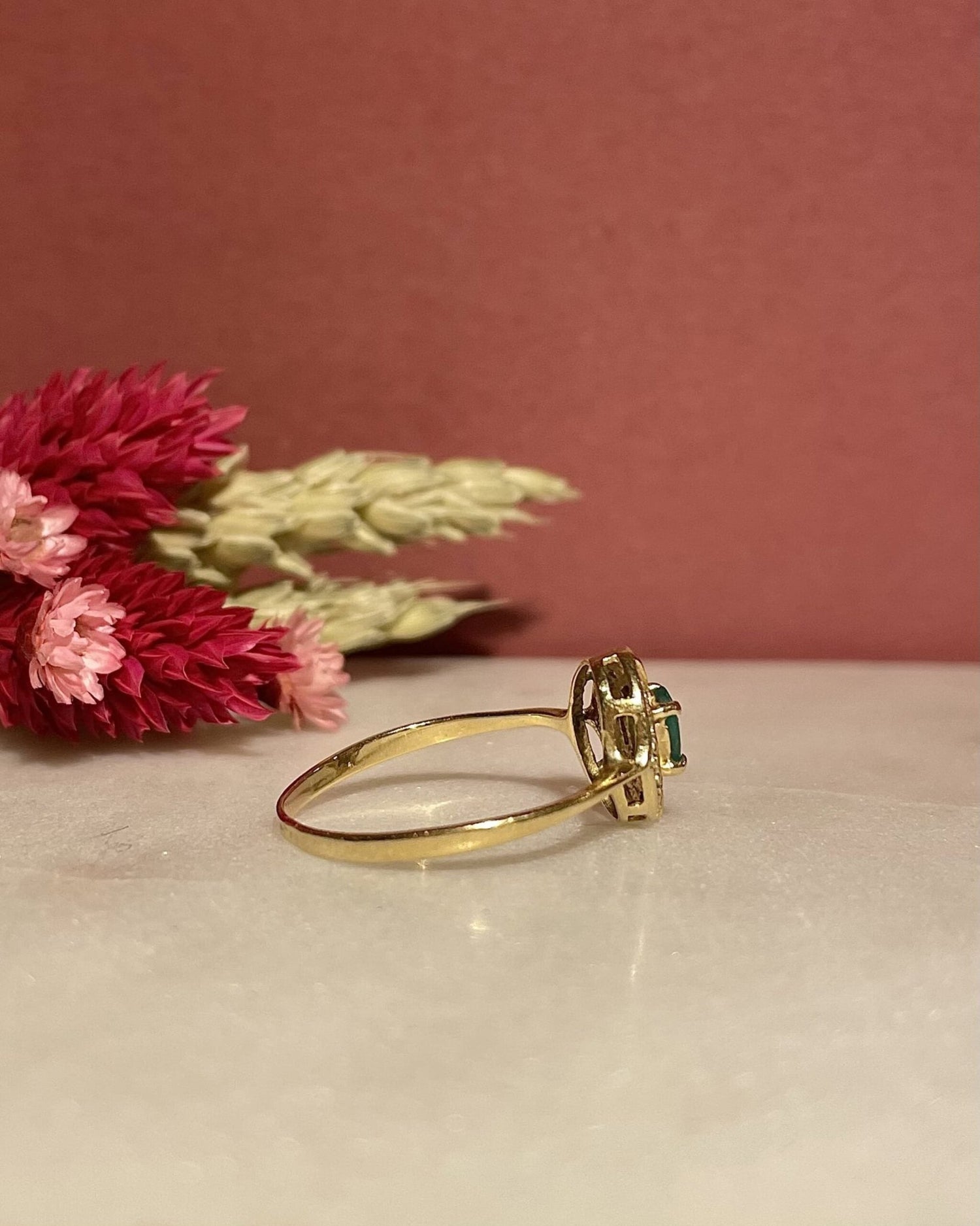 Bague Style Art - Déco Émeraude &amp; Diamants &quot;Victorya&quot; - Elliade Paris