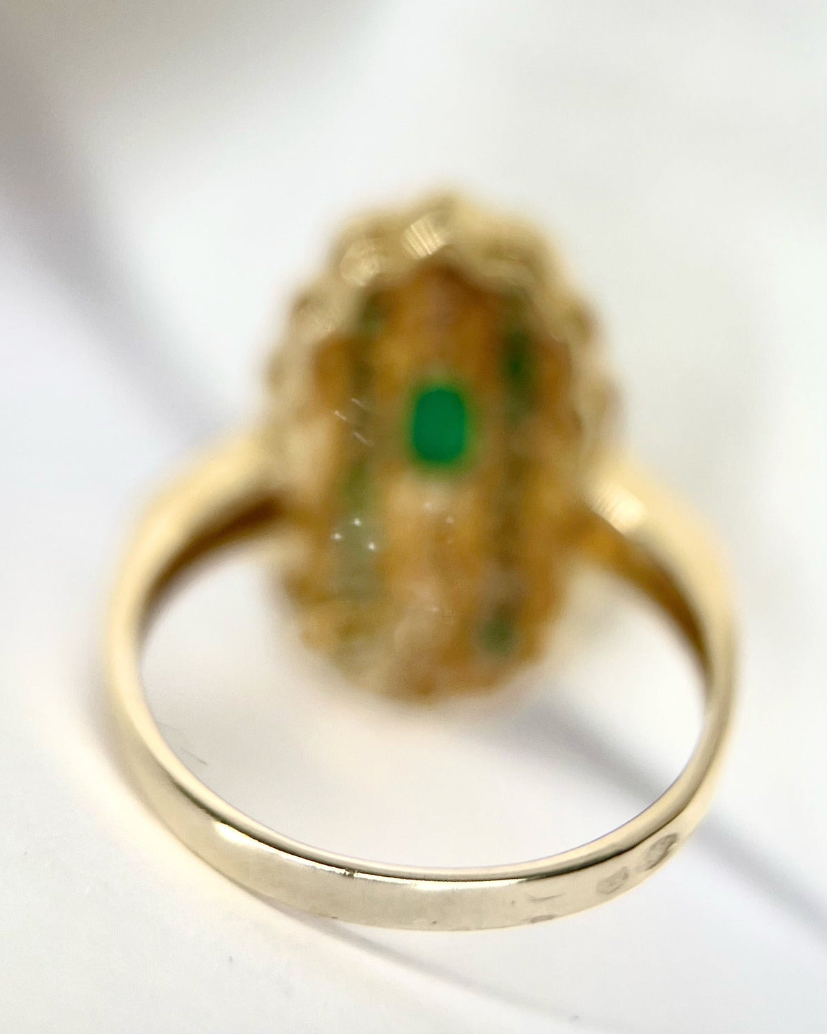Bague Style Art-Déco Émeraudes 1.09 carat &amp; Diamants "Johanna" - Elliade Paris