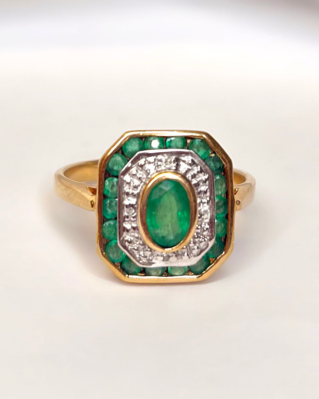 Bague Style Art Déco Émeraudes 1.42 carat &amp; Diamants "Esmeralda" - Elliade Paris