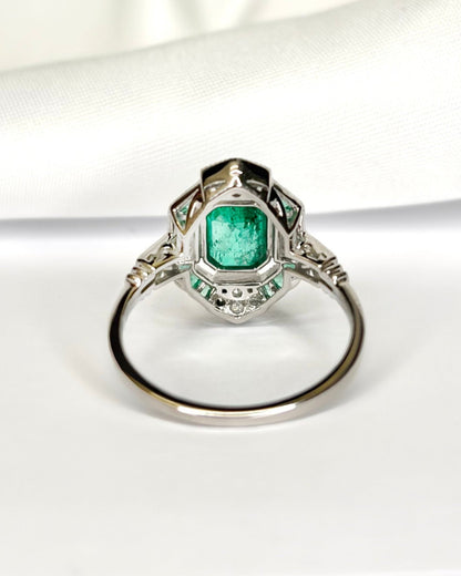 Bague Style Art - Déco Émeraudes Colombiennes 0.77 carat &amp; 20 Diamants "Rosie" - Elliade Paris