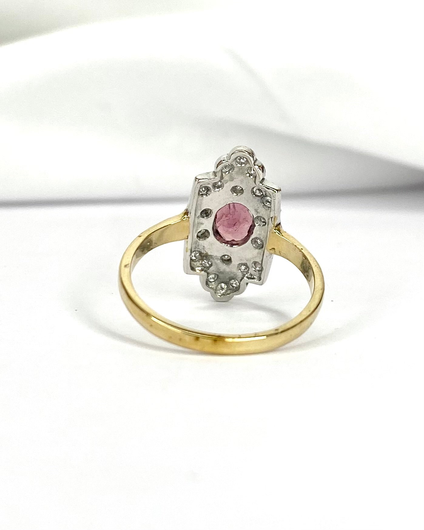Bague Style Art - Déco Grenat 1.10 carat &amp; Diamants 0.40 carat "Ornella" - Elliade Paris