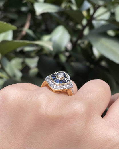 Bague Style Art - déco Jupon Saphirs 0.80 carat &amp; Diamants &quot;Briana&quot; - Elliade Paris