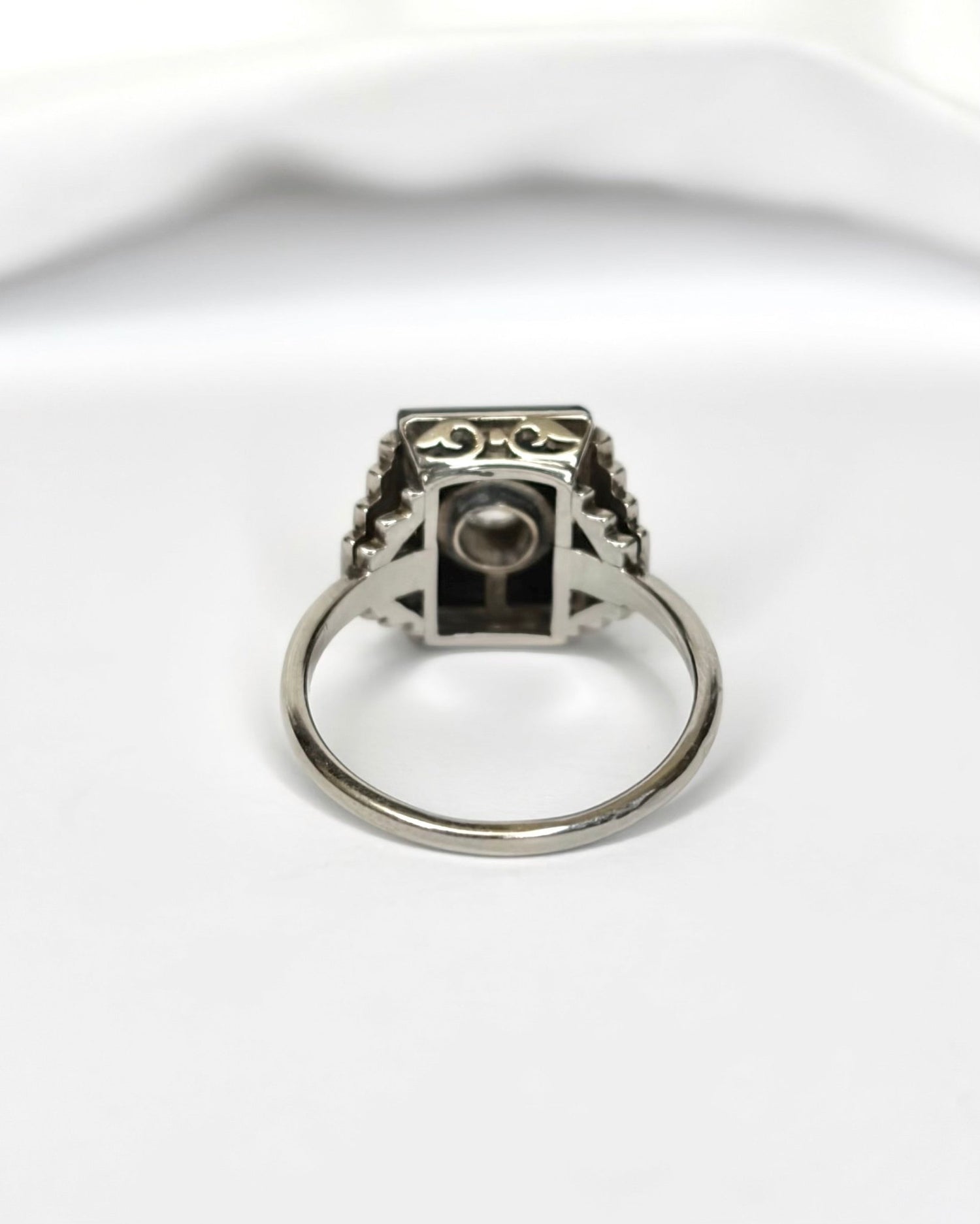 Bague Style Art - Déco Onyx &amp; Diamant "Elisa" - Elliade Paris