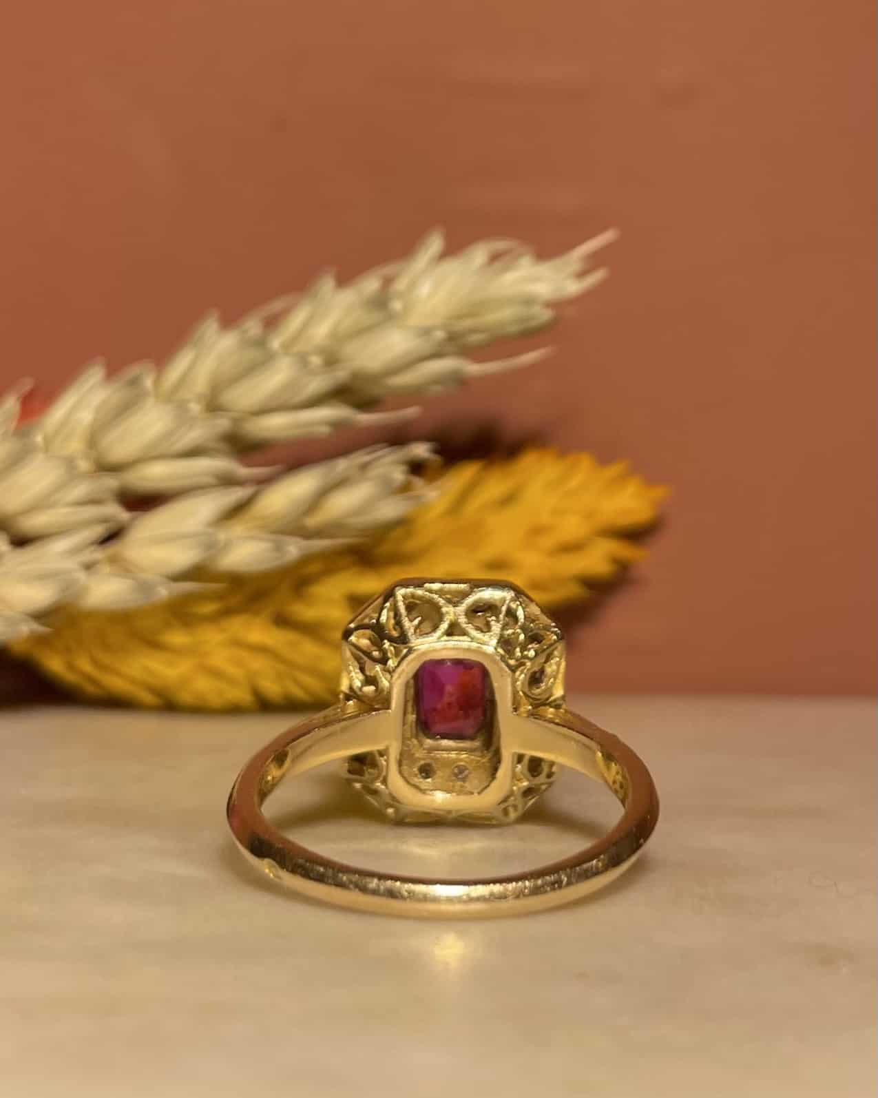 Bague Style Art - Déco Rubis 0.60 carat &amp; 36 Diamants "Lancel" - Elliade Paris