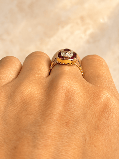Bague Style Art-Déco Rubis 0.73 carat &amp; Diamants "Amélie" - Elliade Paris