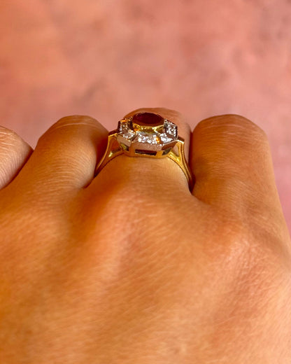 Bague Style Art-Déco Rubis 0.85 carat &amp; Diamants 0.48 carat 5,43g "Maya" - Elliade Paris