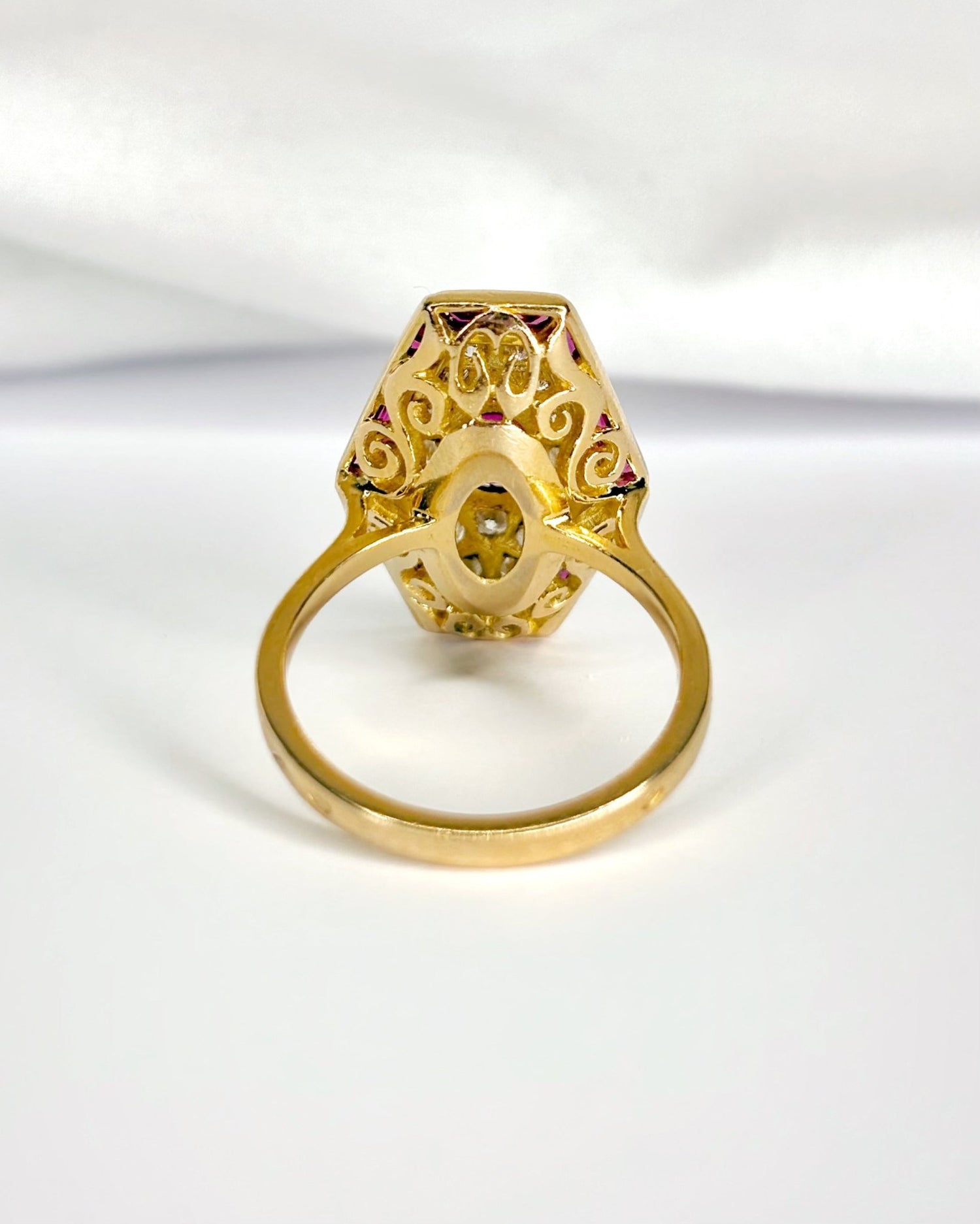 Bague Style Art-Déco Rubis 1.05 carat &amp; Diamants 0.52 carat 6,05g "Justine" - Elliade Paris
