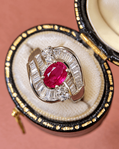 Bague Style Art-Déco Rubis 1.07 carat &amp; Diamants 1.25 carat 8.63g "Flavia" - Elliade Paris