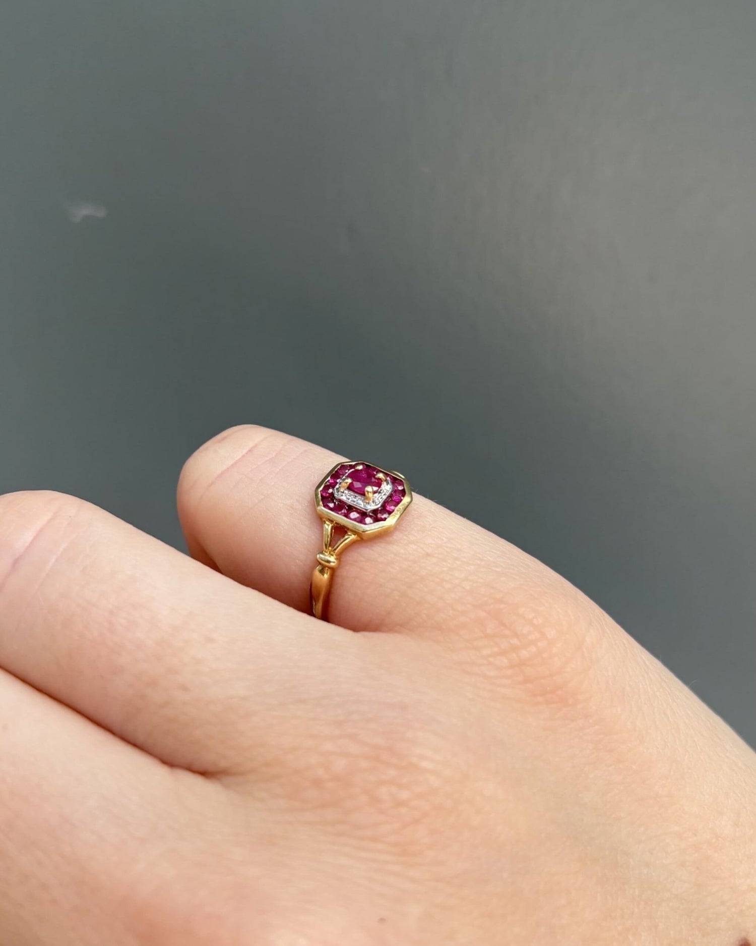 Bague Style Art - Déco Rubis &quot;Angèle&quot; - Elliade Paris