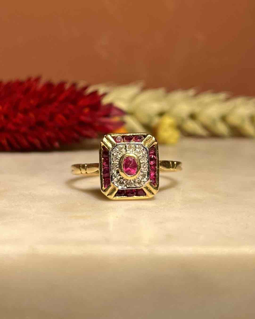 Bague style Art - déco Rubis &amp; Diamants "Adèle" - Elliade Paris
