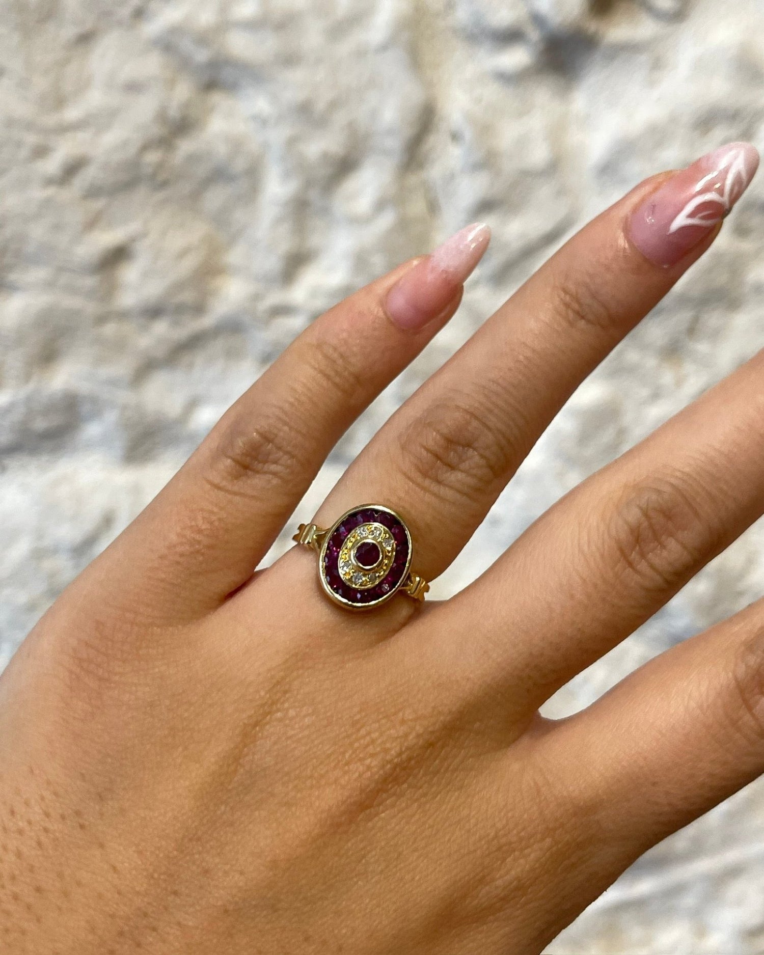 Bague Style Art Déco Rubis &amp; Diamants &quot;Celine&quot; - Elliade Paris