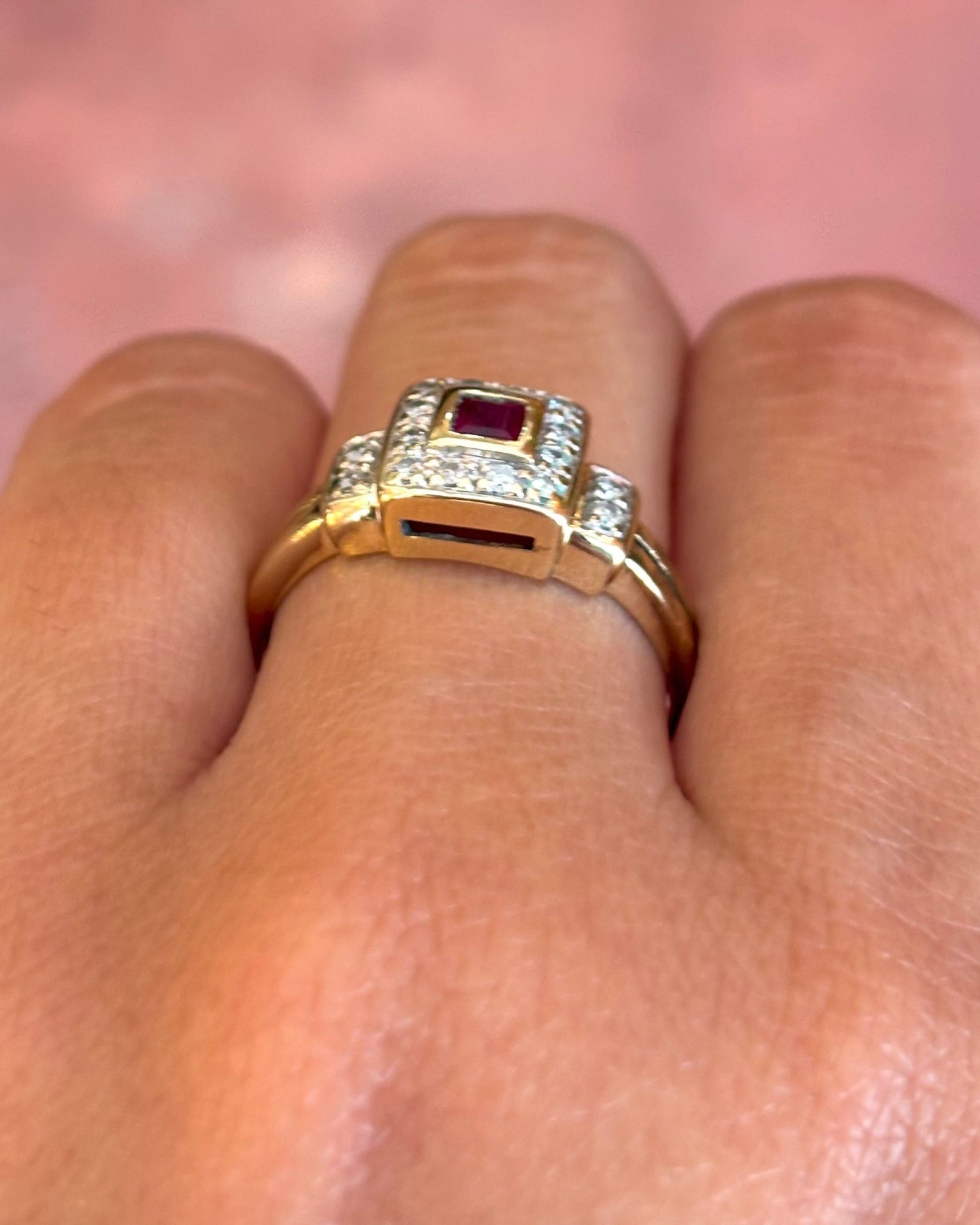 Bague Style Art-Déco Rubis &amp; Diamants "Malia" - Elliade Paris