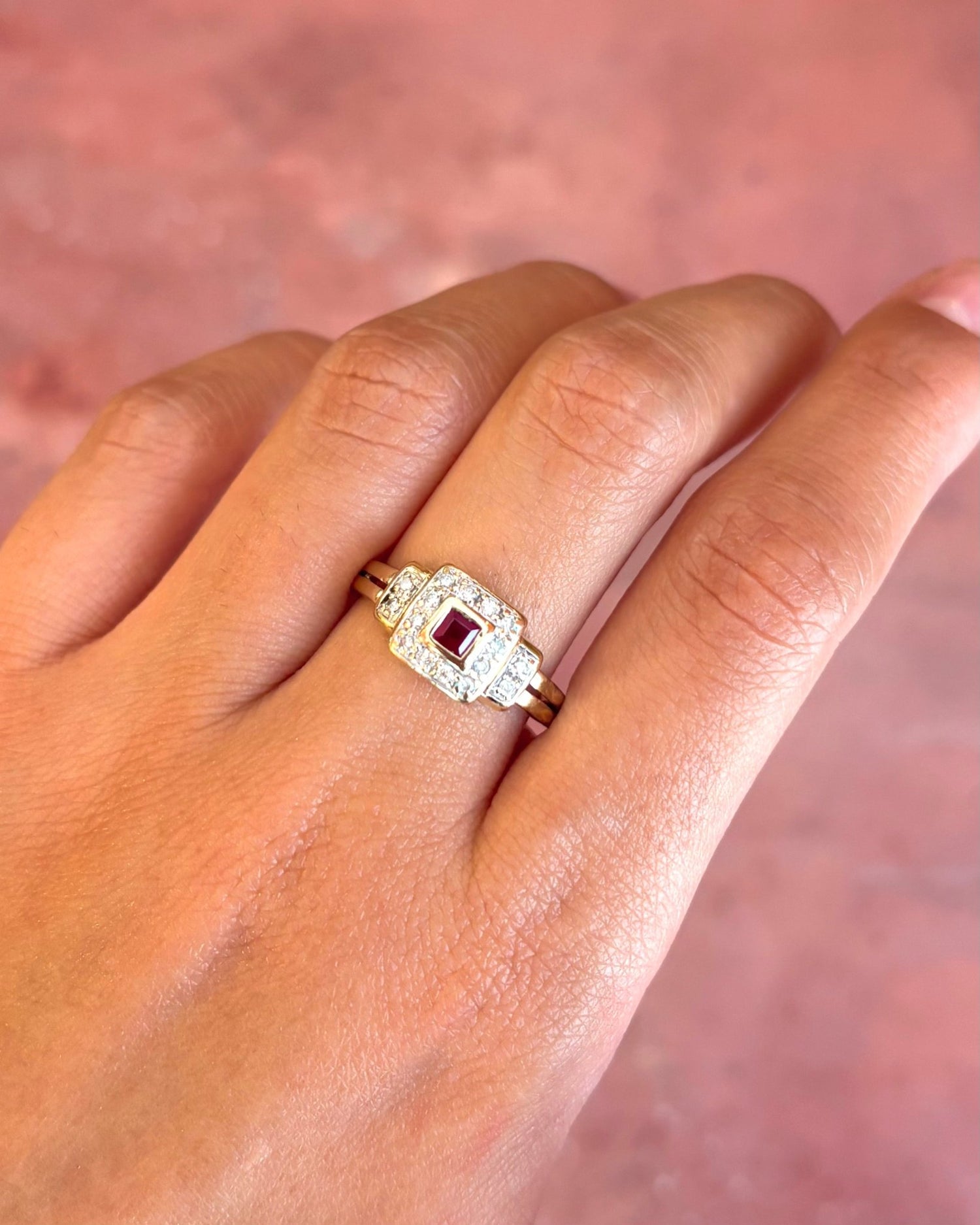 Bague Style Art-Déco Rubis &amp; Diamants "Malia" - Elliade Paris