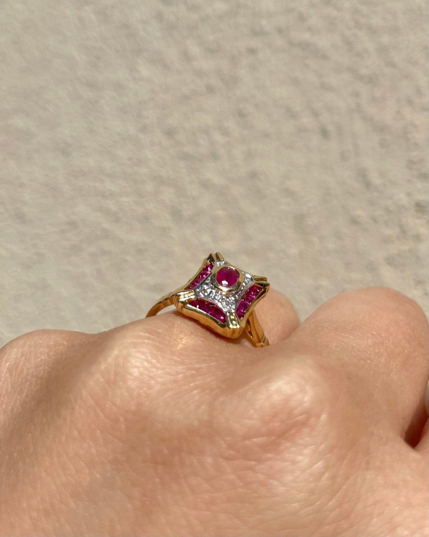 Bague Style Art - Déco Rubis &amp; Diamants "Ollie" - Elliade Paris