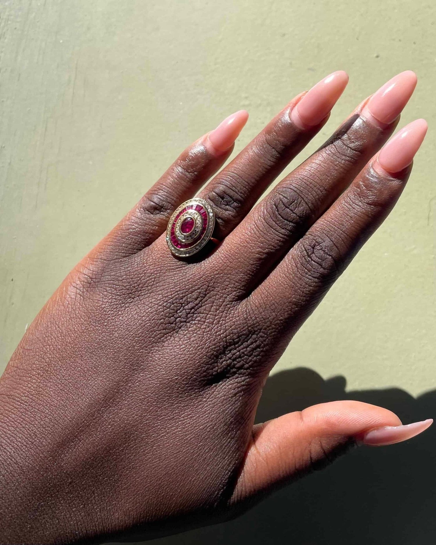Bague style Art - déco Rubis &amp; Diamants &quot;Ruthey&quot; - Elliade Paris