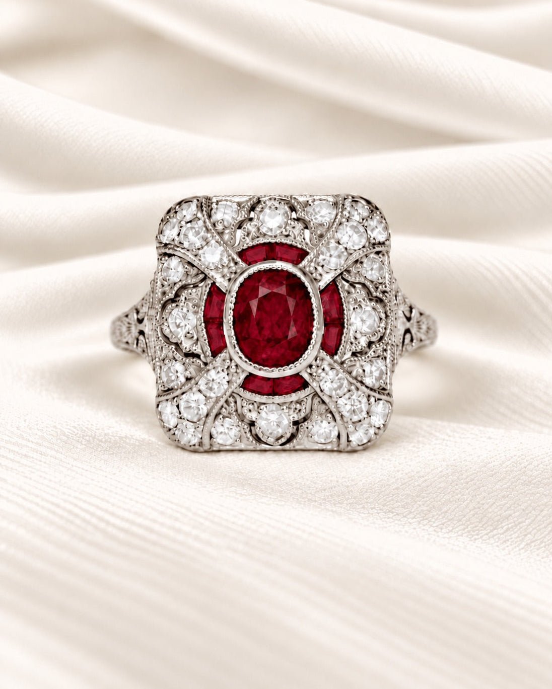 Bague Style Art-Déco Rubis du Mozambique 1.44 carat &amp; Diamants 0.52 carat "Charlotte" - Elliade Paris
