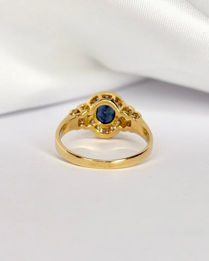 Bague Style Art déco Saphir 0.60 carat &amp; 22 Diamants "Gina" - Elliade Paris