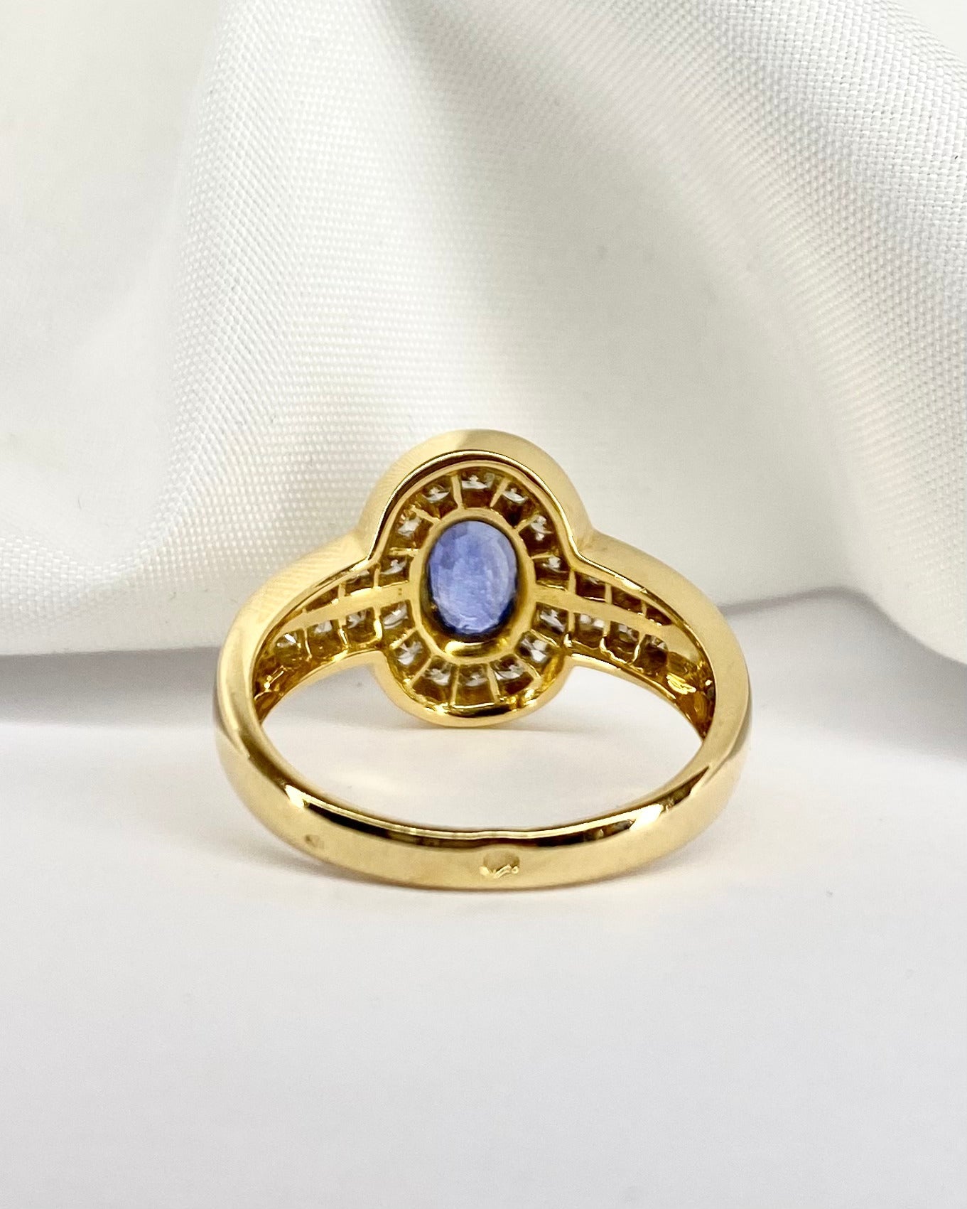 Bague Style Art Déco Saphir 0.90 ct &amp; 26 Diamants 0.65 ct "Loraine" - Elliade Paris