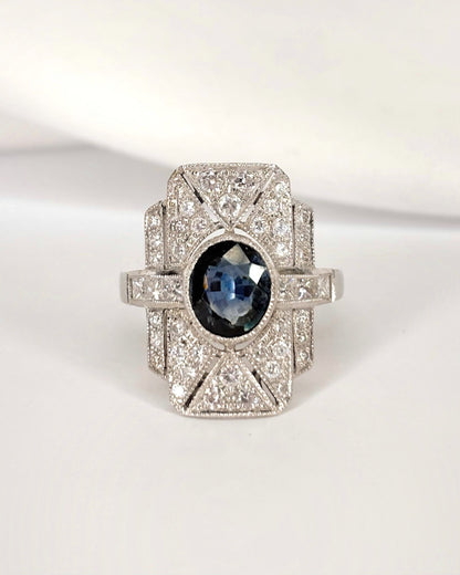 Bague Style Art Déco Saphir 1.76 carat &amp; Diamants 1 carat "Romane" - Elliade Paris