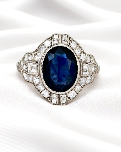 Bague Style Art-Déco Saphir de Madagascar 2.33 carats &amp; Diamants 0.93 carat "Eva" - Elliade Paris