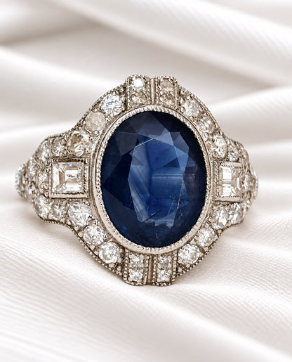 Bague Style Art-Déco Saphir de Madagascar 2.33 carats &amp; Diamants 0.93 carat "Eva" - Elliade Paris