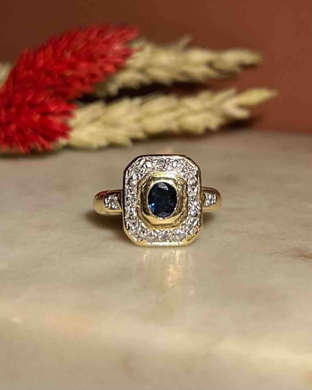 Bague Style Art - Déco Saphir et Diamants "Amiel" - Elliade Paris