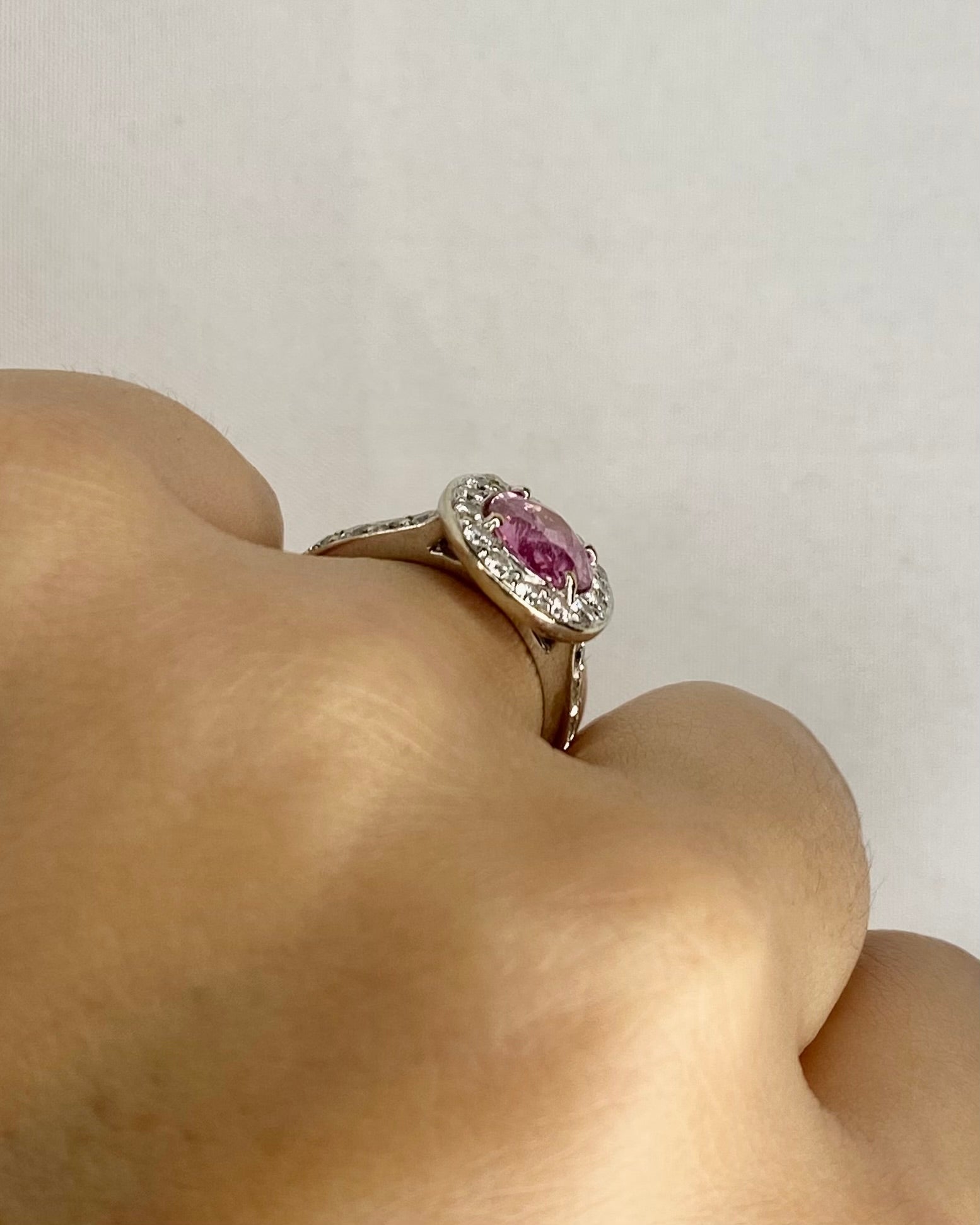 Bague Style Art - déco Saphir Rose 2.32 carats &amp; Diamants 0.81 carat "Rosie" - Elliade Paris