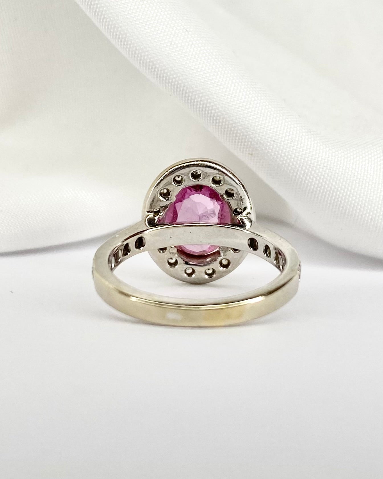 Bague Style Art - déco Saphir Rose 2.32 carats &amp; Diamants 0.81 carat &quot;Rosie&quot; - Elliade Paris
