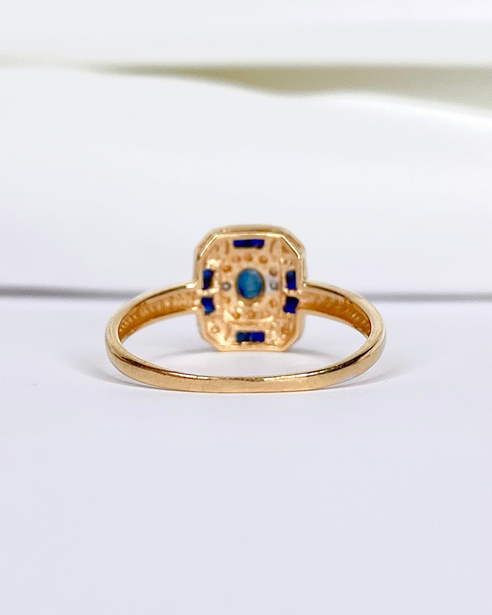 Bague Style Art Déco Saphirs 0.45 carat &amp; Diamants "Minka" - Elliade Paris