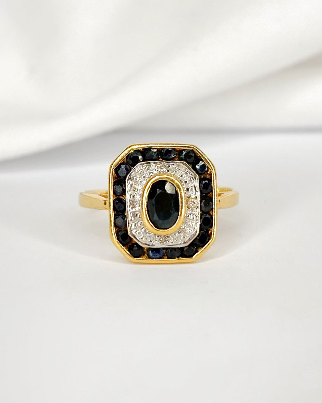 Bague Style Art Déco Saphirs 0.48 carat &amp; Diamants "Helene" - Elliade Paris