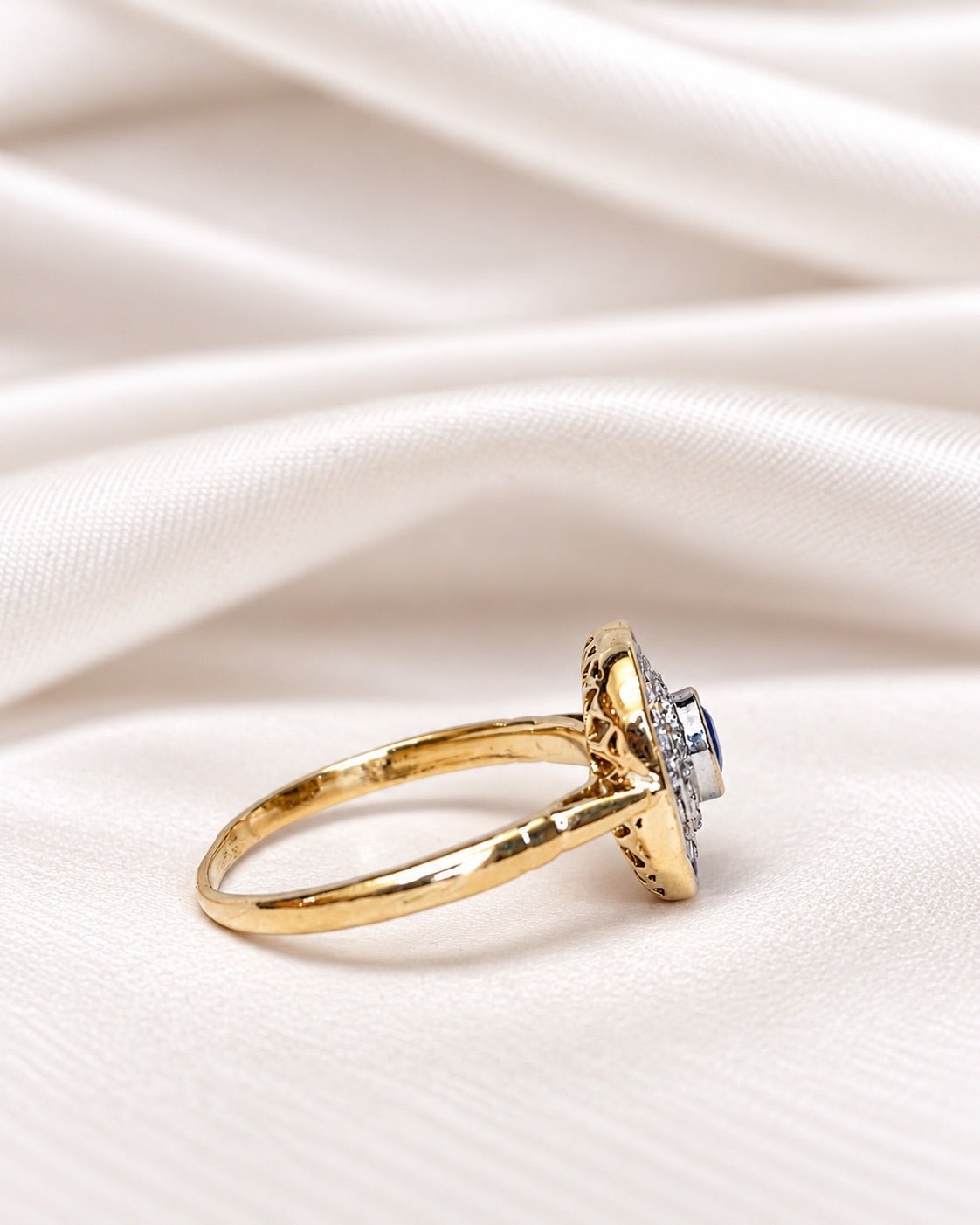 Bague Style Art-Déco Saphirs 0.89 carat &amp; Diamants "Paulette" - Elliade Paris