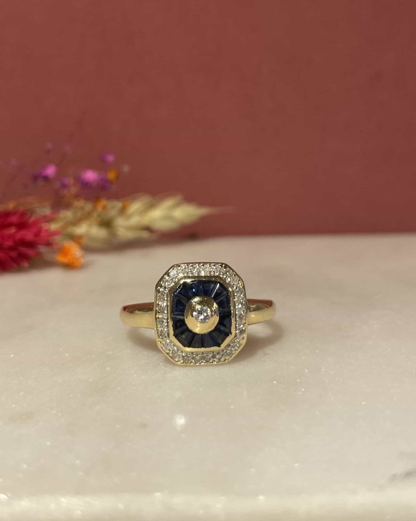 Bague Style Art - Déco Saphirs &amp; 24 Diamants "Gabby" - Elliade Paris