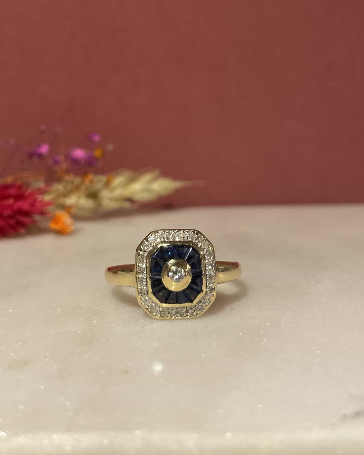 Bague Style Art - Déco Saphirs &amp; 24 Diamants &quot;Gabby&quot; - Elliade Paris