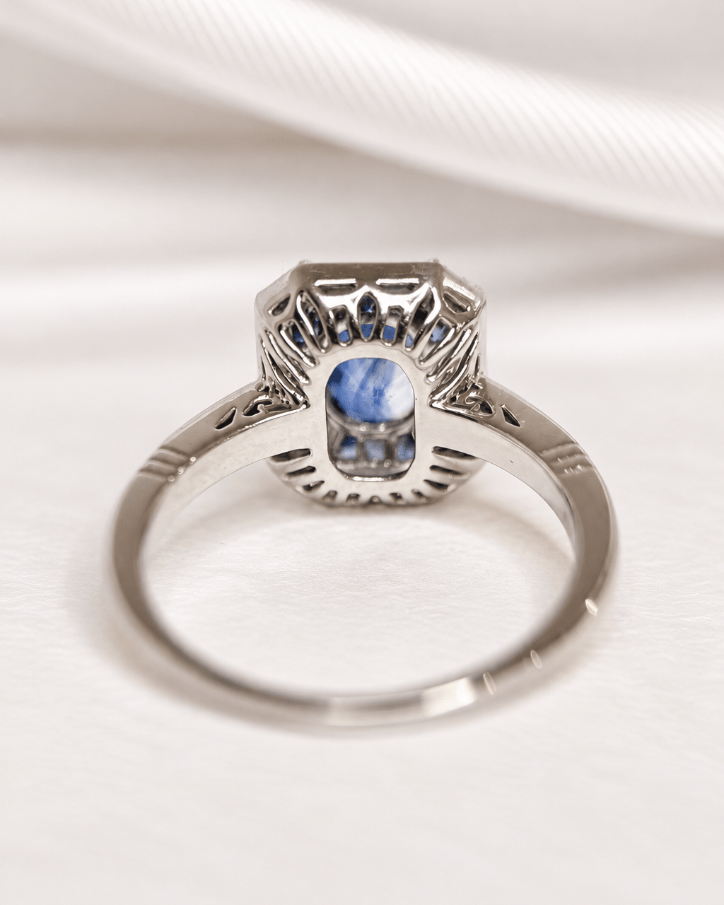 Bague Style Art déco Saphirs Ceylan &amp; Diamants "Lazare" - Elliade Paris