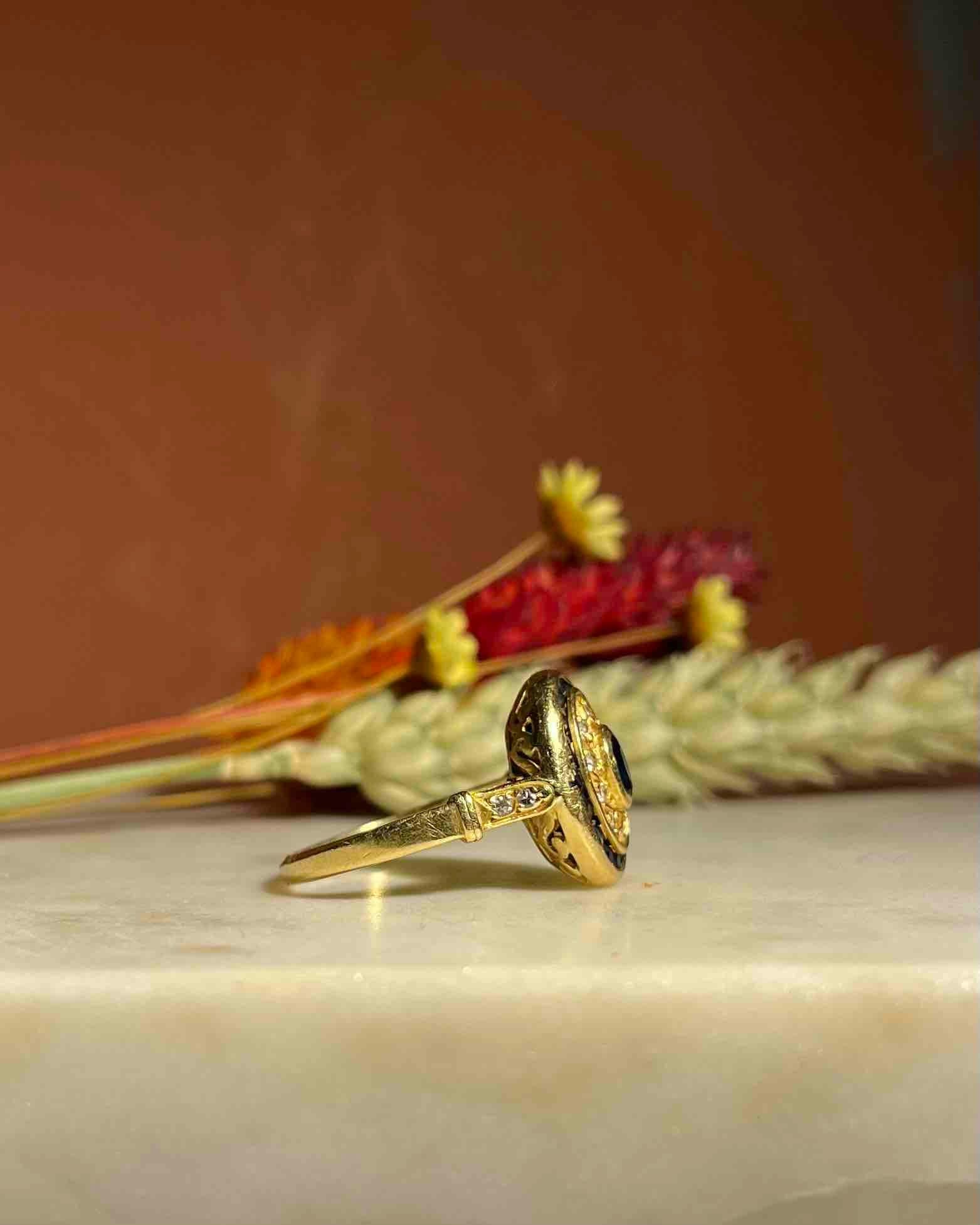 Bague Style Art - Déco Saphirs et Diamants "Ladissé" - Elliade Paris