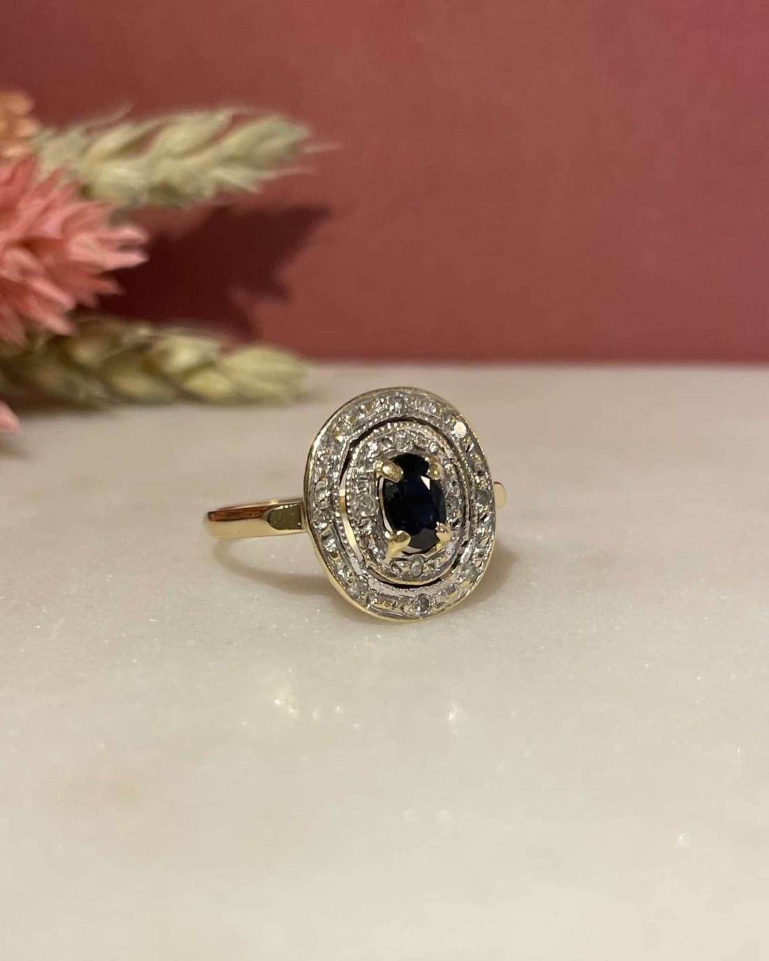 Bague Marguerite style Art-Déco Saphir 0.60 carat &amp; Diamants &quot;Lali&quot;